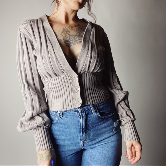 Aritzia Sweaters - ARITZIA Wilfred Plunge Front Ribbed Cropped Gray Sweater Medium